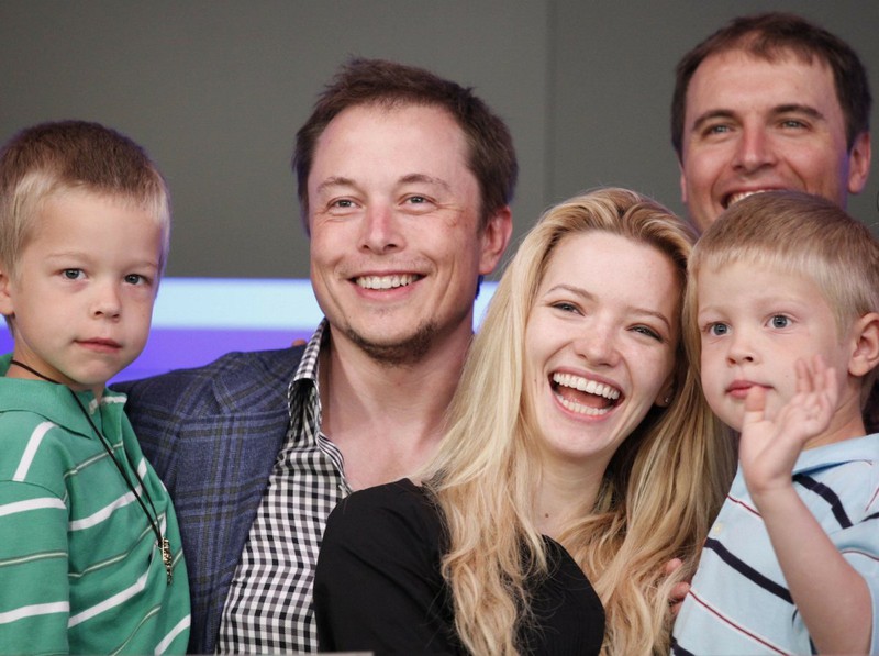 Musk đã có 6 con trai cùng với người vợ đầu