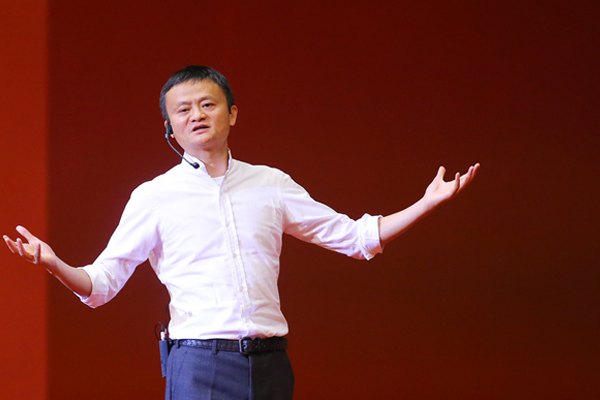 Jack Ma bắt đầu khỏi nghiệp với công ty dịch thuật
