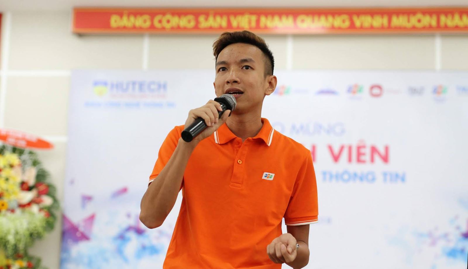 Chuyên gia công nghệ thông tin Nguyễn Ngọc Đỉnh (FPT Telecom) chia sẻ về nghề công nghệ thông tin.